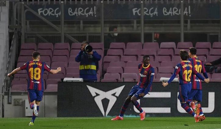 Barcelona go second after late win over Valladolid