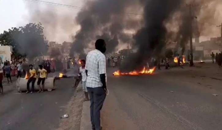 Sudan coup: 7 protesters killed, dozens injured