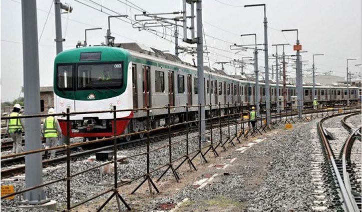 5 held for stealing Metro Rail materials
