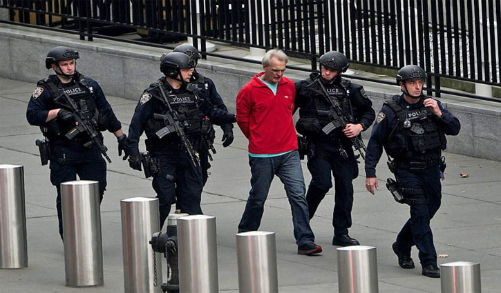 Armed man detained in front of UN headquarters