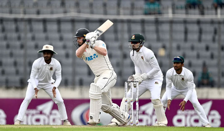 New Zealand beat Bangladesh by 4 wickets to draw series