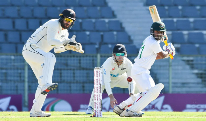 Bangladesh reach 104-2 at lunch on day 1