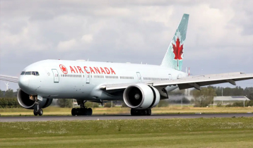 Passenger fell out of plane, landed on tarmac in Toronto