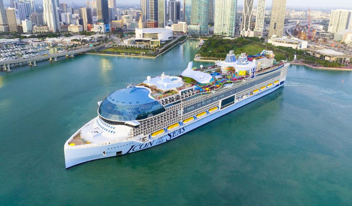 World`s largest cruise ship sets sail from Miami