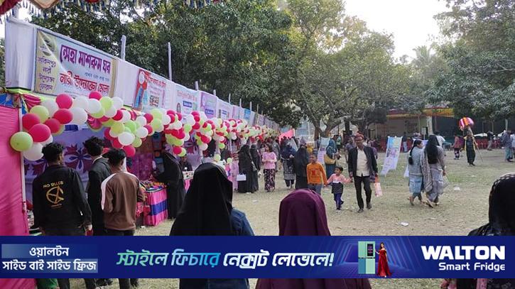 হাকিমপুরে বিজয় দিবসে নারী উদ্যোক্তাদের বিজয় মেলা