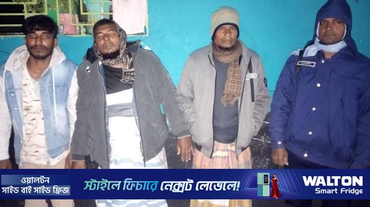 মুন্সীগঞ্জে সেনাবাহিনীর অভিযানে ককটেলসহ অস্ত্র উদ্ধার, আটক ৩