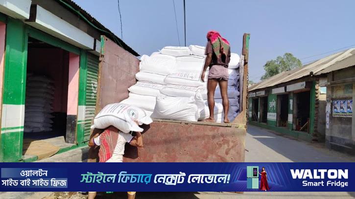 মুন্সীগঞ্জে সংকট দেখিয়ে সার বেশি দামে বিক্রির অভিযোগ