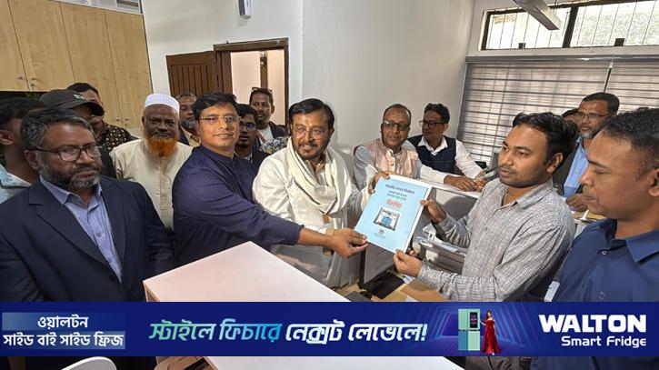 ফেনী-২: মনোনয়নপত্র তুললেন এবি পার্টির মঞ্জু