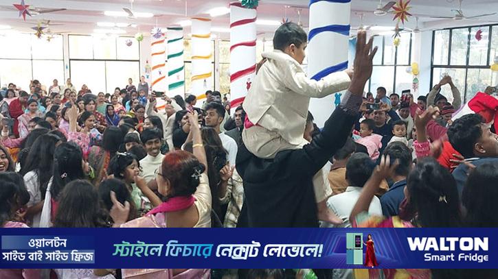 সারাদেশে ভালোবাসা ও মানবিকতার বার্তায় বড়দিন