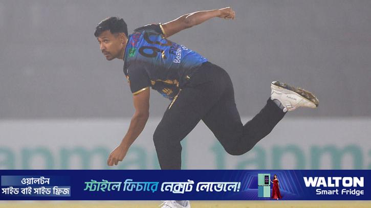 মোস্তাফিজুরের কিপটে বোলিংয়ে ঢাকার হৃদয় ভাঙল রংপুর