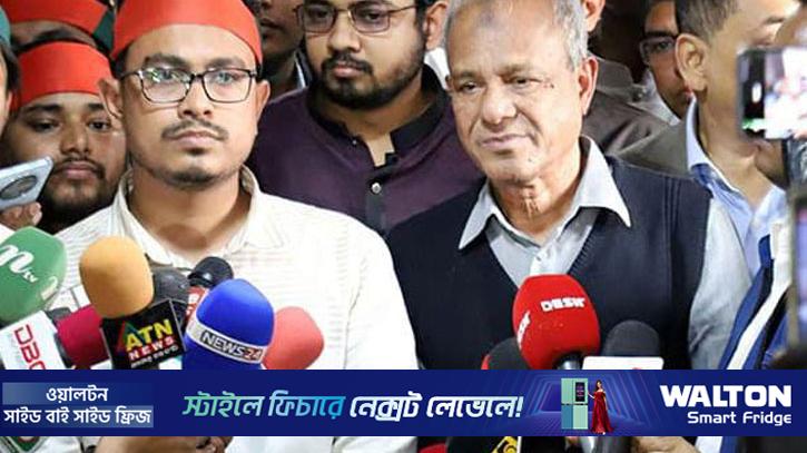 সাদিক চাইলেন পদত্যাগ, উপদেষ্টা বললেন দাবি যৌক্তিক