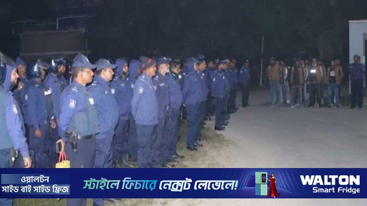 নাটোরে পুলিশের বিশেষ অভিযানে ৪১ আসামি গ্রেপ্তার