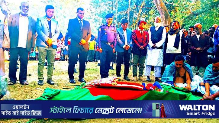 স্বামী-স্ত্রী হত্যা: যোগেশ চন্দ্রকে রাষ্ট্রীয় মর্যাদায় শেষ বিদায়