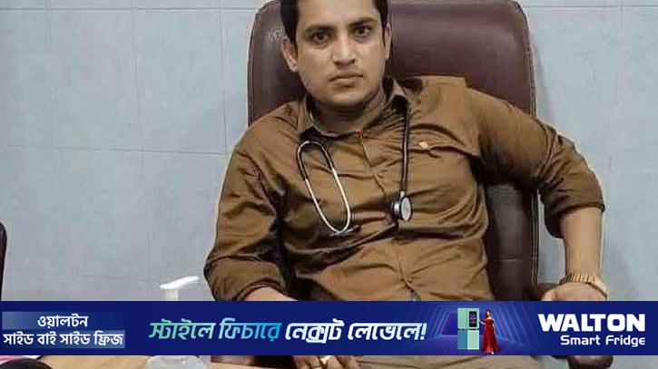 প্রেমিকাকে লাইভে রেখে গলায় রশি বেঁধে ঝুললেন ডা. অনিক 