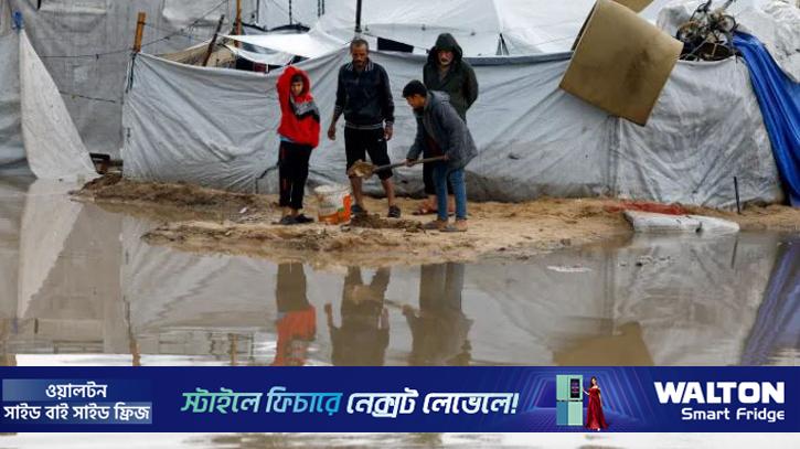 গাজার লাখ লাখ বাসিন্দার আশ্রয় স্থল প্লাবিত