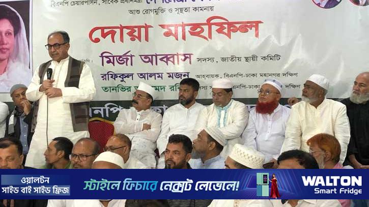 ‘অসুস্থ মায়ের পাশে থাকতে না পারা কত যন্ত্রণার, সেটা সন্তানই বুঝতে পারে’