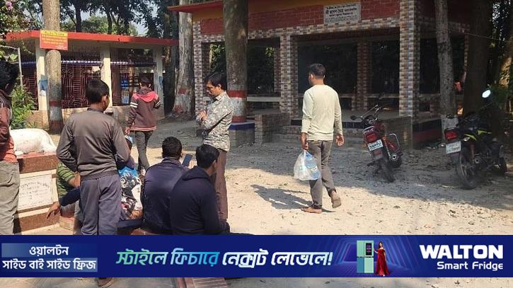 পাবনায় বিষাক্ত মদপানে ২ যুবকের মৃত্যুর অভিযোগ