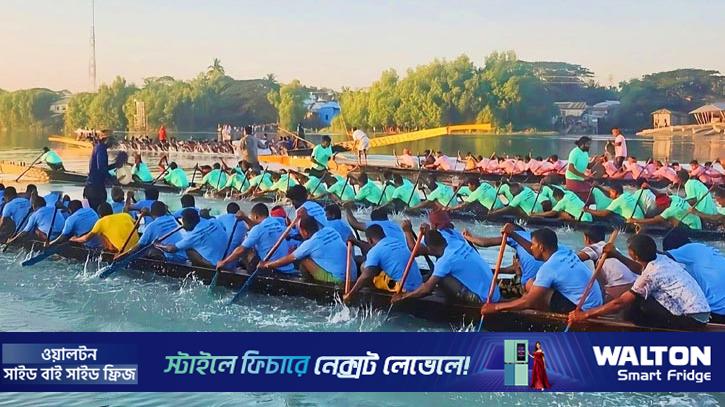 ভৈরব নদে নৌকা বাইচ, উপভোগ করলেন হাজারো মানুষ