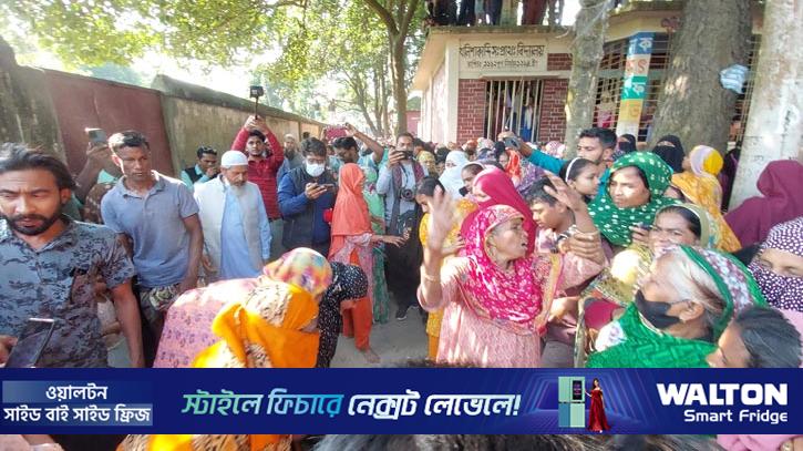 বগুড়ায় গলা কাটা ২ শিশু ও তাদের মায়ের মরদেহ উদ্ধার