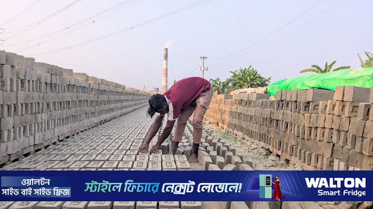 ইটভাটায় পুড়ছে তাদের শৈশব