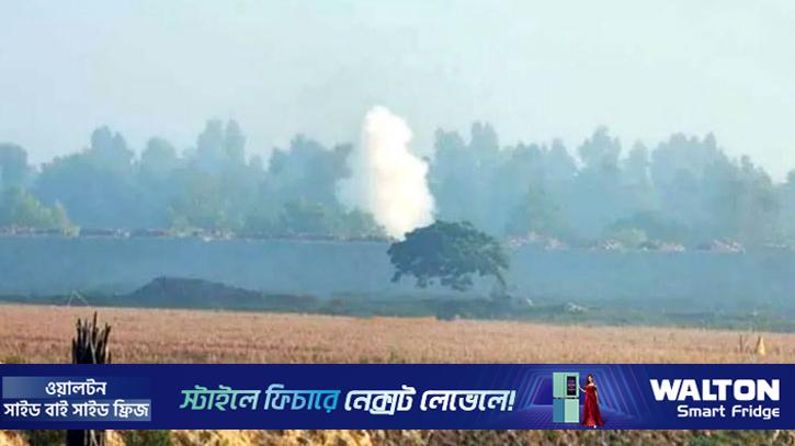 মিয়ানমারের মর্টারশেল ও গুলির শব্দে কাঁপছে টেকনাফ সীমান্ত