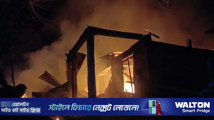 সুনামগঞ্জে আগুনে পুড়ল ৭ ঘর 