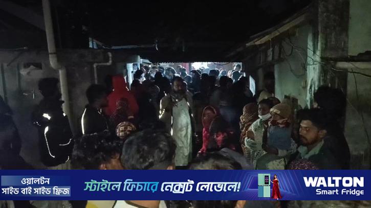 প্রতিবেশীর ঘরের খাটের নিচে মিলল নিখোঁজ শিশুর লাশ