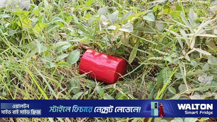 খুলনার আদালত পাড়ায় ককটেল সদৃশ বস্ত উদ্ধার