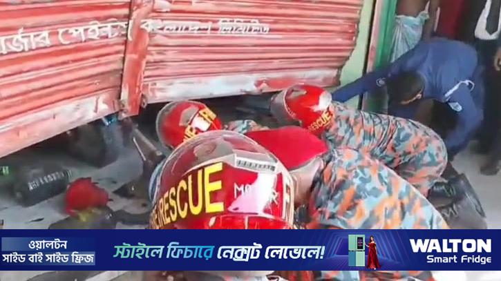 তালাবদ্ধ গ্যারেজ আটকা যুবককে ১২ ঘণ্টা পর উদ্ধার