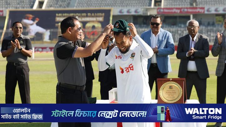 শততম টেস্টের মঞ্চে মুশফিকুরকে সম্মানজনক সংবর্ধনা