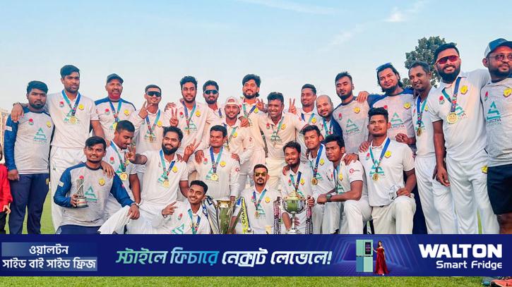 শিরোপা উদযাপনে বগুড়ায় থেকে গিয়েছিলেন আকবররা