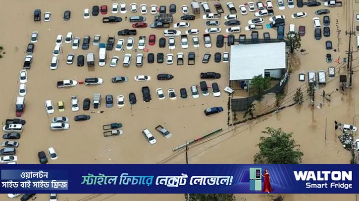 ৩০০ বছরের রেকর্ড ভেঙে দক্ষিণ থাইল্যান্ডে একদিনে সর্বোচ্চ বৃষ্টি