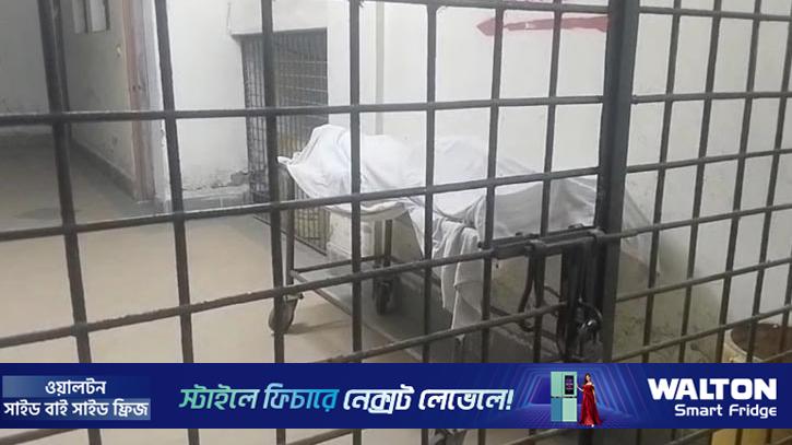 ট্রেনের ভেতর পপকর্ন বিক্রেতাকে ছুরিকাঘাতে হত্যা 