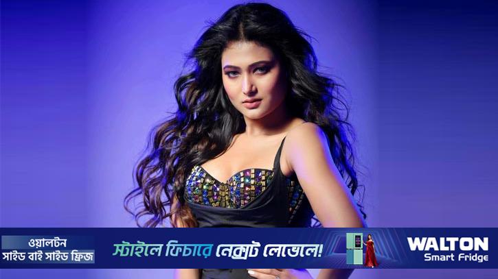 অধরা খান ‘ঋতুকামিনী’র অপেক্ষায়!