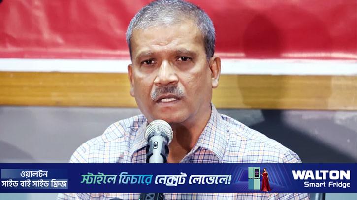 তারেক রহমান দেশে আসতে আইনগত বাধা আছে বলে জানা নেই: আসিফ নজরুল