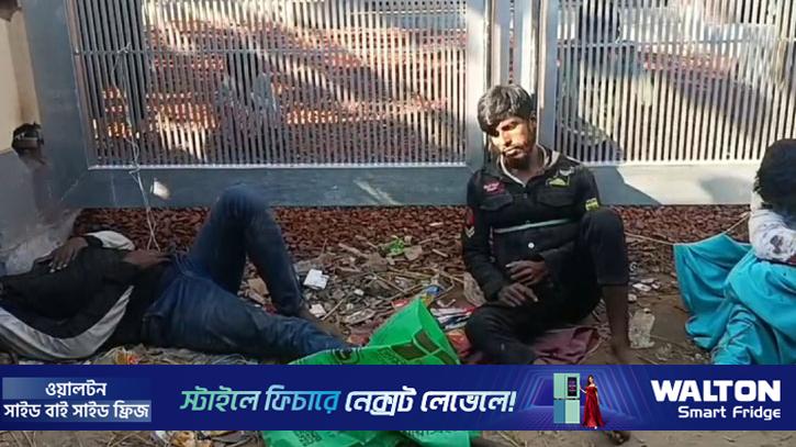 গজারিয়ায় জনতার হাতে আটক ৩, অস্ত্র-গুলি উদ্ধার