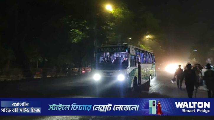 ধানমন্ডি ৩২ নম্বরে যান চলাচল স্বাভাবিক