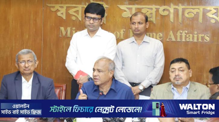 নির্বাচনের আগে আইনশৃঙ্খলায় অবনতির শঙ্কা দেখছেন না স্বরাষ্ট্র উপদেষ্টা