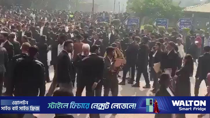 দিল্লির ৪টি আদালত বোমা মেরে উড়িয়ে দেওয়ার হুমকি