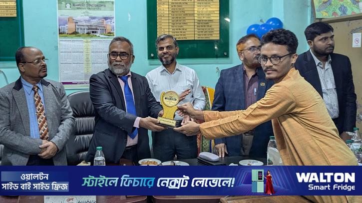 ইবিসাসের উদীয়মান লেখক পুরস্কার পেয়েছেন রাইজিংবিডির তানিম তানভীর