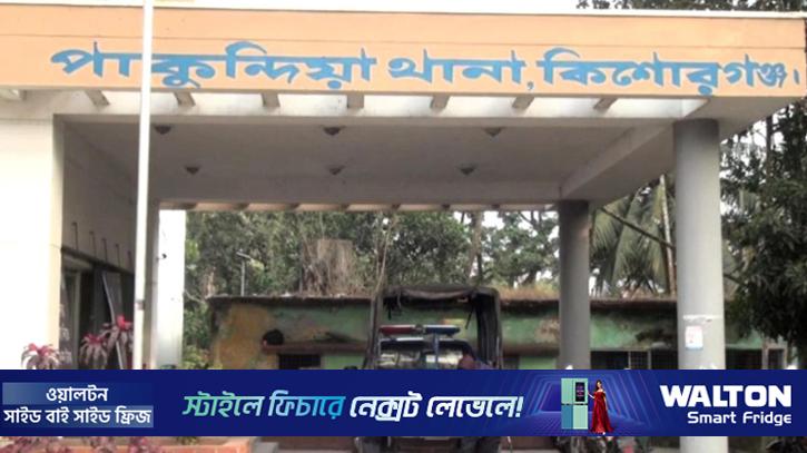 কিশোরগঞ্জে ঘরের ভিতর নারীকে গলা কেটে হত্যা