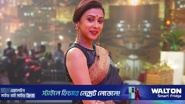 ‘১৫ হাজার সেফটিপিন শাড়িতে লাগালেও, তারা খুঁত বের করবে’