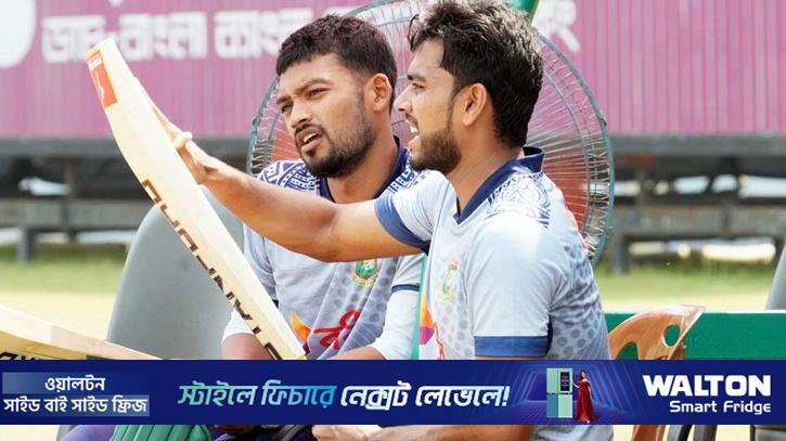 টেস্টে নাজমুলের ডেপুটি মিরাজ, ওয়ানডেতে মিরাজের ডেপুটি নাজমুল