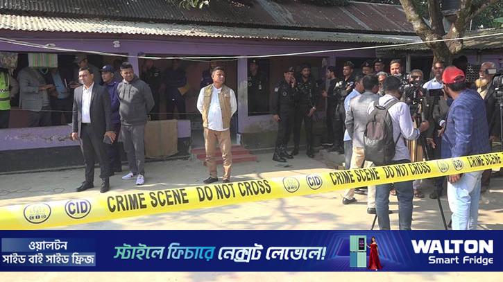 চাইনিজ কুড়াল দিয়ে কুপিয়ে হত্যা করা হয় মুক্তিযোদ্ধা যোগেশ ও সুবর্ণাকে