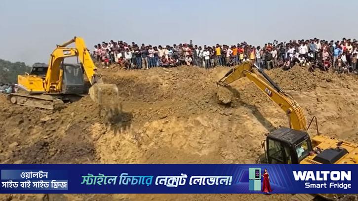 ২৮ ঘণ্টা ধরে গর্তে শিশু সাজিদ, উদ্ধার হয়নি এখনো