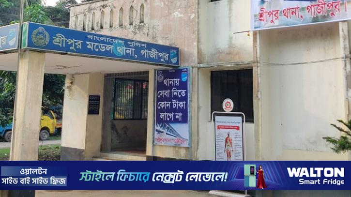 মোটরসাইকেল থেকে ছিটকে পড়া সিফাতকে পিষে দেয় ট্রাক