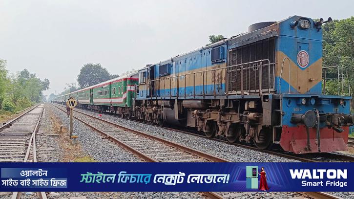 অভয়নগরে ট্রেনে কাটা পড়ে ‘মানসিক ভারসাম্যহীন’ নারীর মৃত্যু