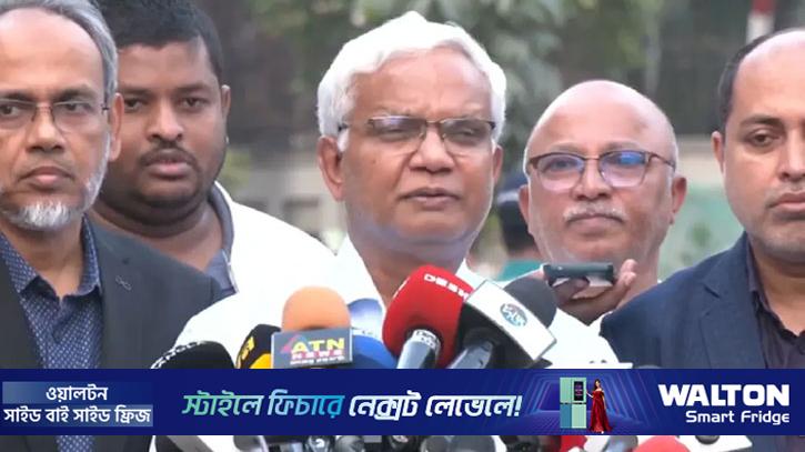 খালেদা জিয়ার শারীরিক অবস্থা বিবেচনায় বিদেশ নিতে দেরি হচ্ছে