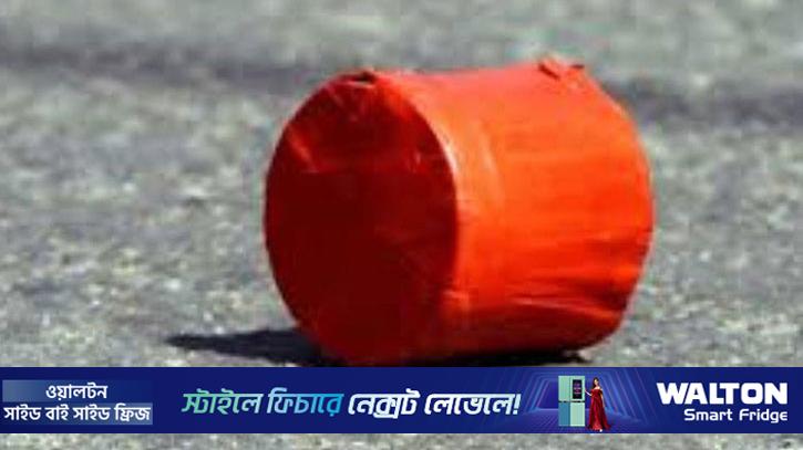 গ্রামীণ ব্যাংকের প্রধান কার্যালয়ের সামনে ককটেল বিস্ফোরণ