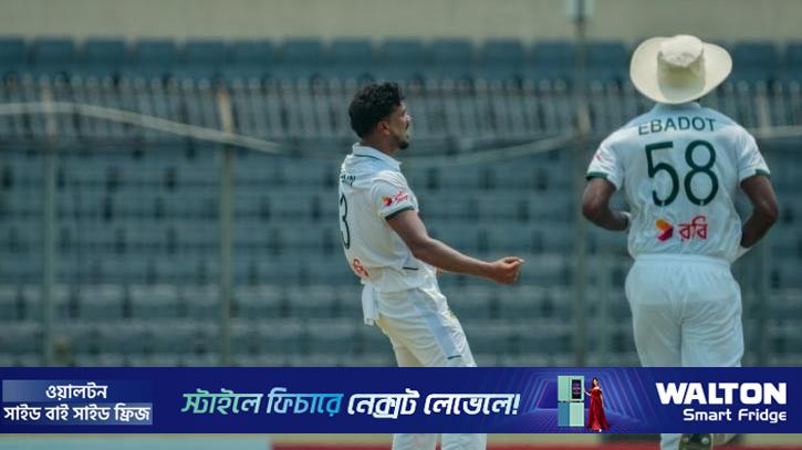 শাকিলের পর রিজওয়ানকেও ফেরালেন নাহিদ রানা